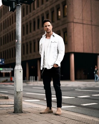 Wie T-Shirt mit einem Rundhalsausschnitt mit Shirtjacke zu kombinieren – 2000+ Herren Outfits