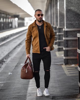 Wie T-Shirt mit einem Rundhalsausschnitt mit Shirtjacke zu kombinieren – 118 Lässige Herren Outfits