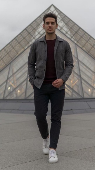 Wie T-Shirt mit einem Rundhalsausschnitt mit Shirtjacke zu kombinieren – 2000+ Herren Outfits