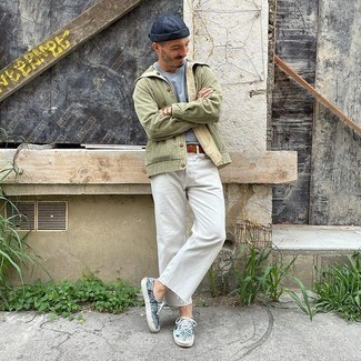 Wie T-Shirt mit einem Rundhalsausschnitt mit Shirtjacke zu kombinieren – 2000+ Herren Outfits