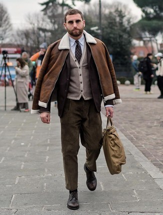 Dunkelbraune Brogues kombinieren – 13 Winter Herren Outfits