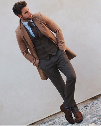 Welche Doppelmonks mit dunkelbrauner Anzughose zu tragen – 50 Herren Outfits