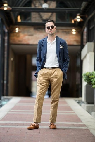 Welche Chinohosen mit dunkelbrauner Mokassins zu tragen – 66 Herren Outfits