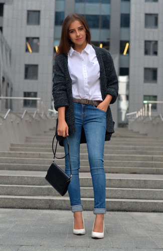 Dunkelbraunen Ledergürtel kombinieren – 391 Damen Outfits