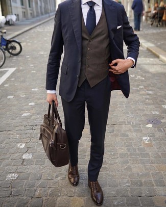 Dunkelbraune Leder Brogues kombinieren – 785+ Herren Outfits