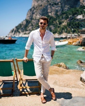 Welche Chinohosen mit dunkelbrauner Sandalen zu tragen – 169 Herren Outfits