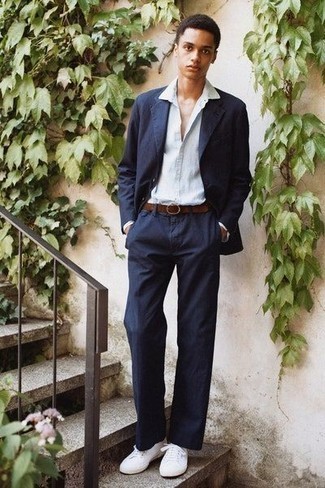 Dunkelbraunen Wildledergürtel kombinieren – 229 Herren Outfits