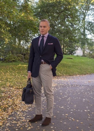 Dunkelbraune Chelsea Boots aus Wildleder kombinieren – 1071+ Herren Outfits