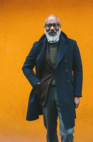 Welche Mäntel mit dunkelgrünen Pullovers mit einem Rundhalsausschnitt zu tragen – 46 Herren Outfits