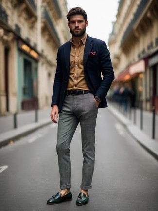 Dunkelgrüne Slipper kombinieren – 182 Herren Outfits