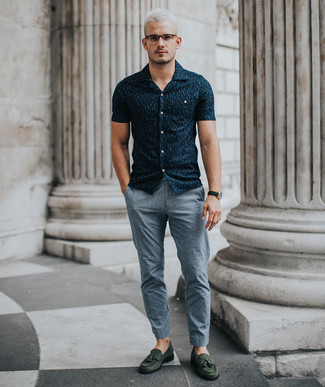 Dunkelgrüne Slipper kombinieren – 182 Herren Outfits