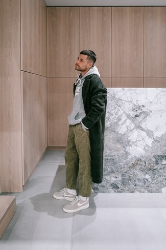 Dunkelgrünen Mantel mit Schottenmuster kombinieren – 14 Herren Outfits