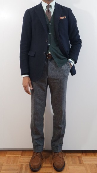 Dunkelgrüne gepunktete Krawatte kombinieren – 70 Herren Outfits