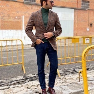Dunkelgrünen Rollkragenpullover kombinieren – 219 Herren Outfits