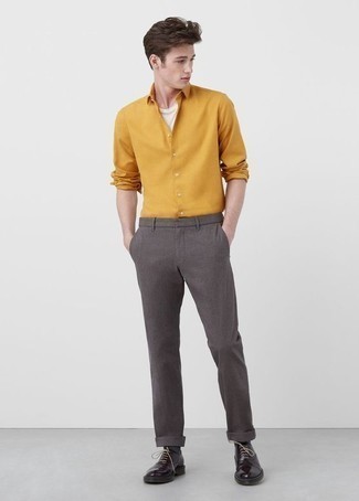 Dunkellila Stiefel kombinieren – 22 Smart-Casual Herren Outfits