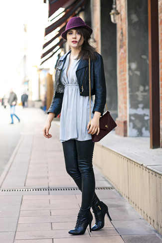 Dunkellila Hut kombinieren – 15 Damen Outfits