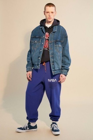 Dunkellila Jogginghose kombinieren – 9 Herren Outfits