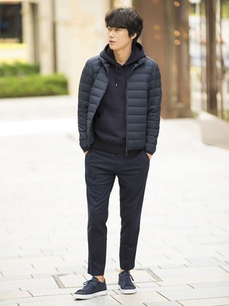 schwarzer Pullover mit einem Kapuze von Mastermind Japan