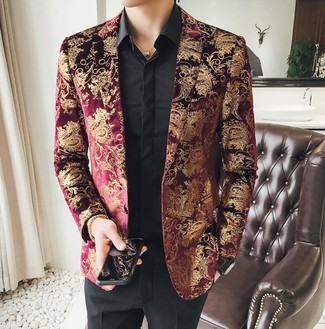Welche Anzughosen mit dunkelroten Sakkos zu tragen – 126 Elegante Herren Outfits: Kombinieren Sie ein dunkelrotes Sakko mit einer Anzughose für eine klassischen und verfeinerte Silhouette.