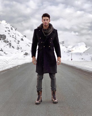 Wie Mantel mit einem Pelzkragen mit Chinohose zu kombinieren – 33 Herren Outfits