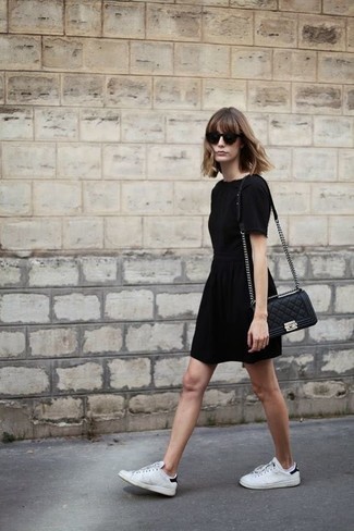 schwarzes gerade geschnittenes Kleid von Isabel Marant