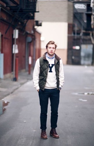 Wie ärmellose Jacke mit Sweatshirt zu kombinieren – 80 Herren Outfits