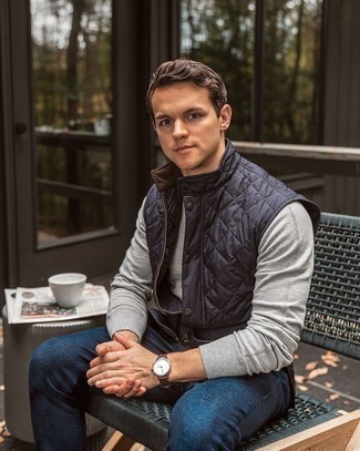 Wie ärmellose Jacke mit Sweatshirt zu kombinieren – 80 Herren Outfits