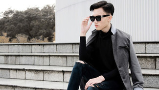 30 Jährige: Schwarze enge Jeans mit Destroyed-Effekten kombinieren – 217 Herren Outfits: Für ein bequemes Couch-Outfit, tragen Sie eine graue Bomberjacke und schwarzen enge Jeans mit Destroyed-Effekten.