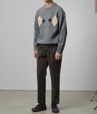 grauer Pullover von Calvin Klein