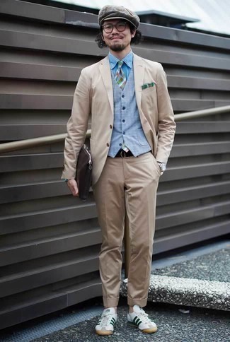 Grünes Einstecktuch mit Karomuster kombinieren – 4 Herren Outfits