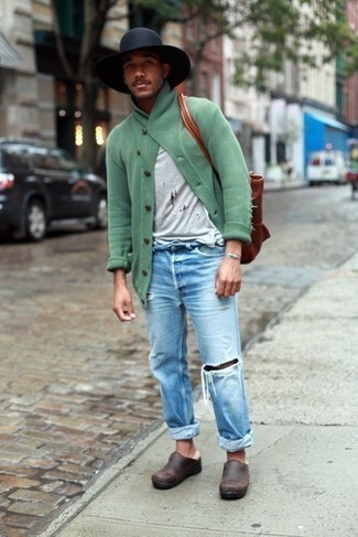 Grüne Strickjacke mit einem Schalkragen kombinieren – 5 Herren Outfits