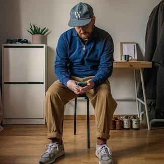 Gelbgrüne bedruckte Socken kombinieren – 26 Herren Outfits