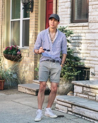 20 Jährige: Grauen Segeltuchgürtel kombinieren – 8 Sommer Herren Outfits