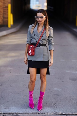 Graues Zweireiher-Sakko mit Karomuster kombinieren – 7 Damen Outfits