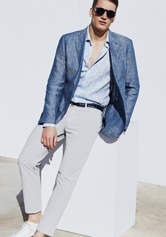 Welche niedrige Sneakers mit grauer Chinohose zu tragen – 1870+ Herren Outfits