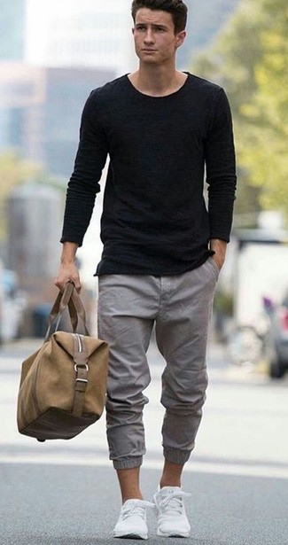Welche niedrige Sneakers mit grauer Chinohose zu tragen – 1870+ Herren Outfits