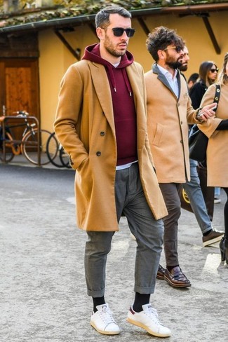 Welche niedrige Sneakers mit grauer Chinohose zu tragen – 1870+ Herren Outfits