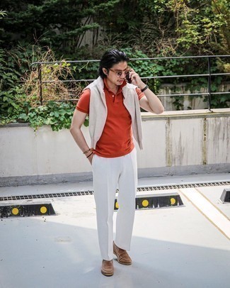 Welche Polohemden mit grauen Pullovers mit einem Rundhalsausschnitt zu tragen – 19 Herren Outfits