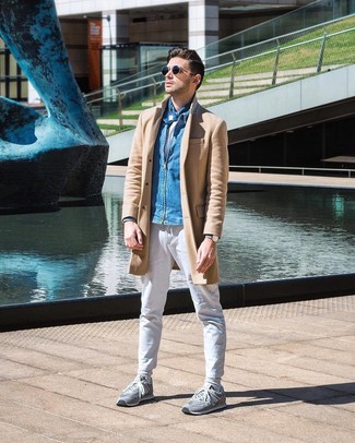 Welche Chinohosen mit grauer niedriger Sneakers zu tragen – 297 Herren Outfits