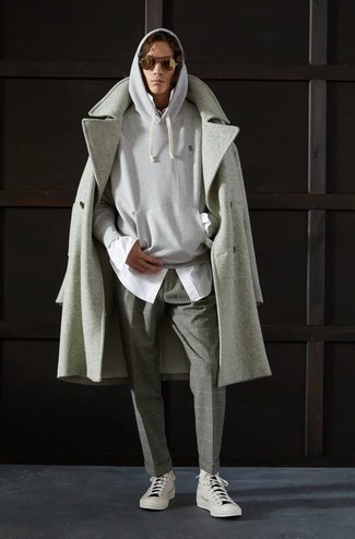 Graue Chinohose mit Schottenmuster kombinieren – 136 Herbst Herren Outfits