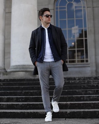 20 Jährige: Graue Chinohose mit Schottenmuster kombinieren – 43 Herbst Herren Outfits