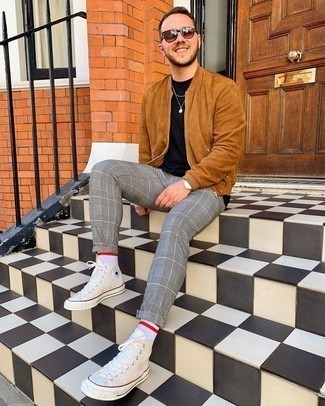 Graue Chinohose mit Schottenmuster kombinieren – 136 Herbst Herren Outfits
