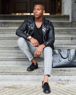 20 Jährige: Graue Chinohose mit Schottenmuster kombinieren – 43 Herbst Herren Outfits