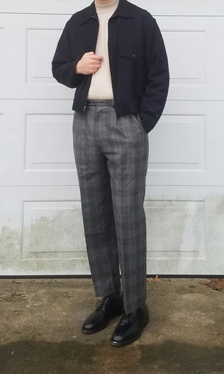 Graue Chinohose mit Schottenmuster kombinieren – 136 Herbst Herren Outfits