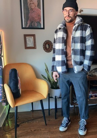 Graue Chinohose mit Schottenmuster kombinieren – 136 Herbst Herren Outfits