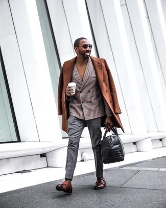 Graue Chinohose mit Schottenmuster kombinieren – 136 Herbst Herren Outfits