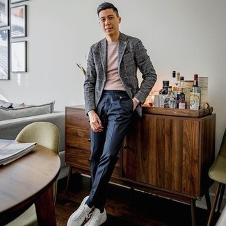 Graue Wolljacke mit Schottenmuster kombinieren – 46 Frühling Herren Outfits