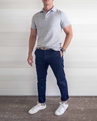 Welche Chinohosen mit grauen Polohemdes zu tragen – 122 Herren Outfits