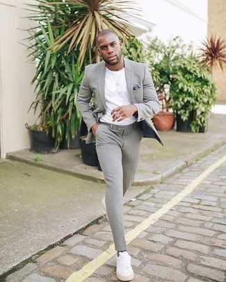 30 Jährige: Welche Socken mit grauen Anzuges zu tragen – 104 Smart-Casual Herren Outfits