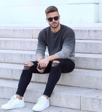 Wie grauen Pullover mit schwarzer Hose zu kombinieren – 78 Lässige Herren Outfits